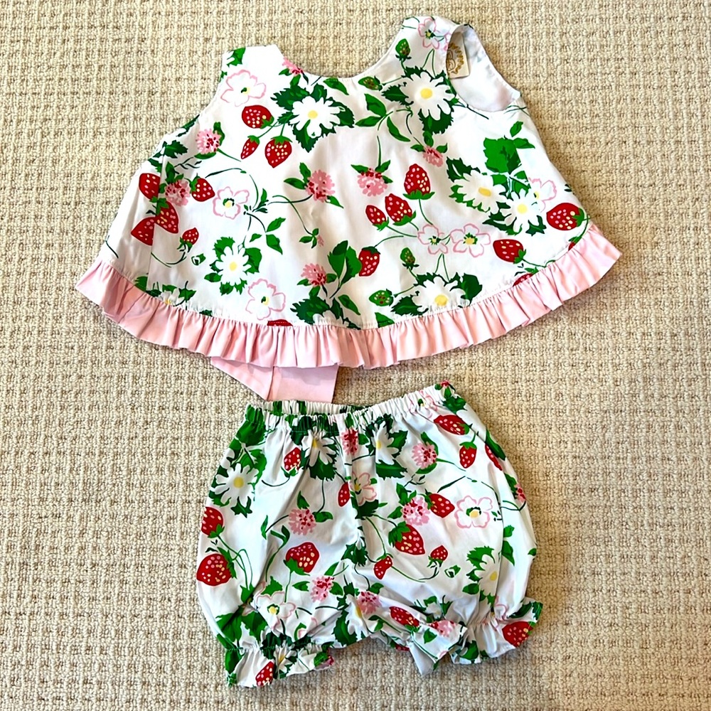 COPY - The Beaufort Bonnet top/bloomer set. Size 2T. Strawberry pattern pink re…
